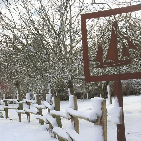 Ankerplatz 1 * Dierhagen